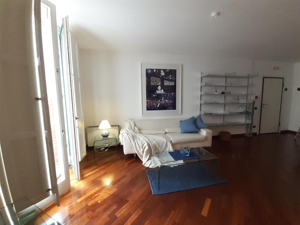 Olimpia Apartment City Center Salerno Exterior foto